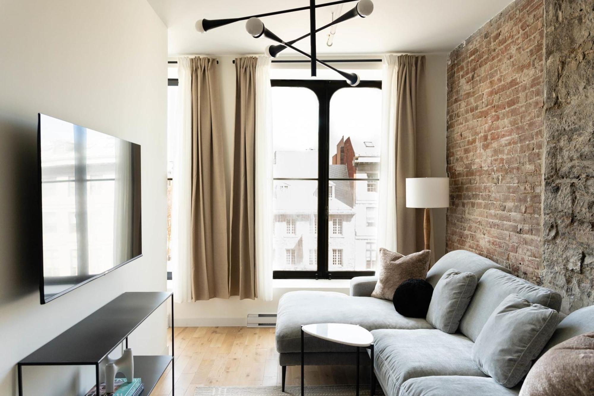 Maison Place Jacques-Cartier By Luxury In Transit Montreal Exterior photo